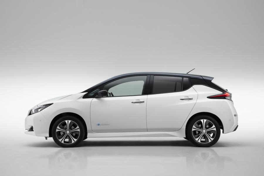  Nissan Leaf 2018 года  (JP) (фото 21 из 35)